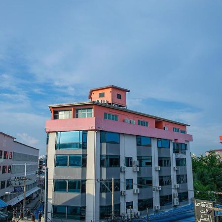 Merry Inn Suites Pattaya Eksteriør billede