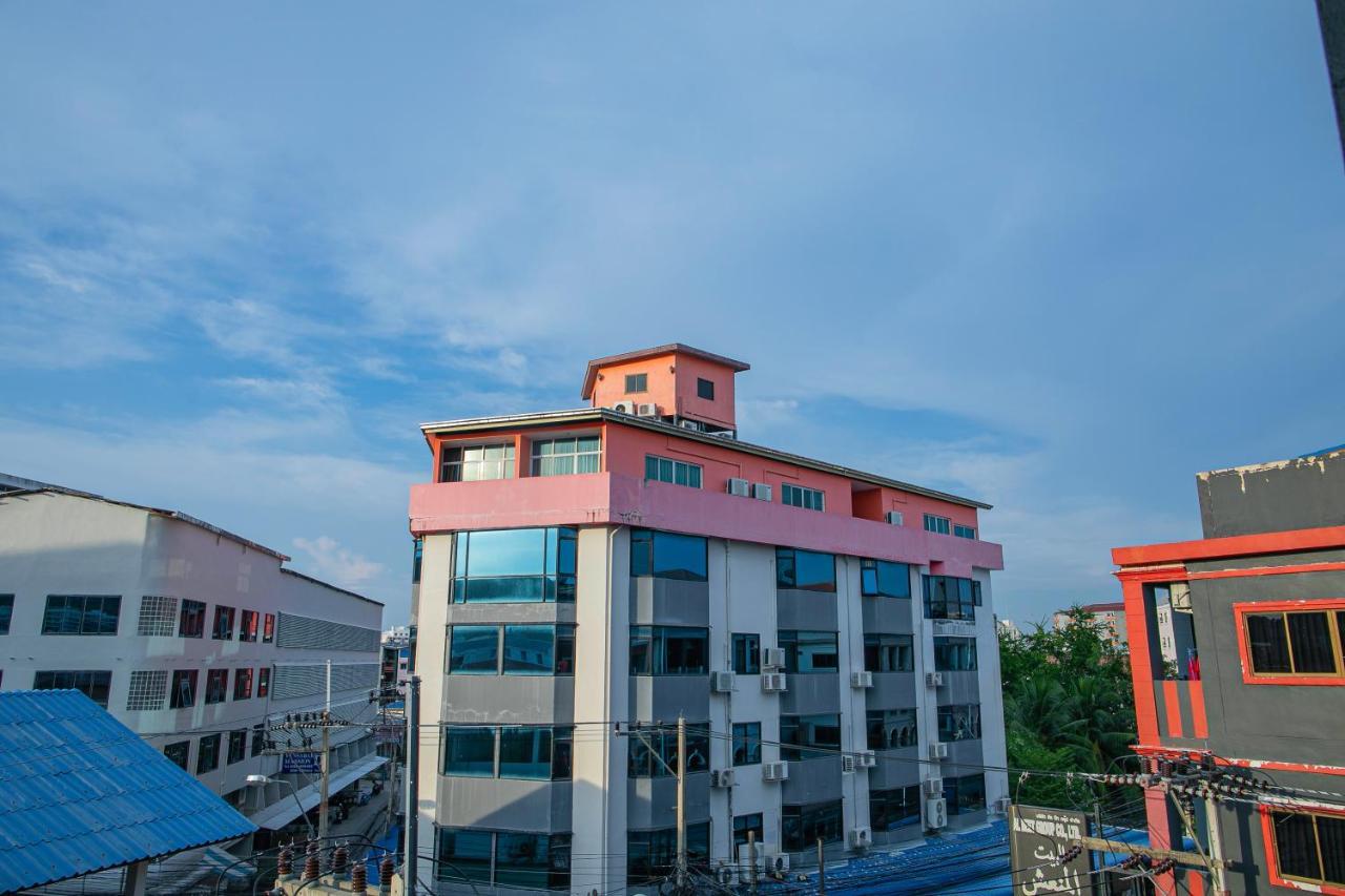 Merry Inn Suites Pattaya Eksteriør billede